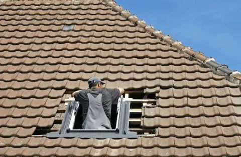 Pose de velux - Château-Landon